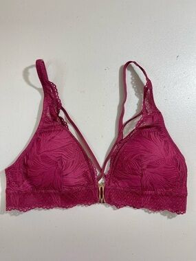 Luca Lingerie Lace Overlay Triangle Bralette Women Size 38B Feminine Romantic